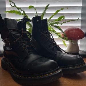 Dr. Marten Boots 1460
